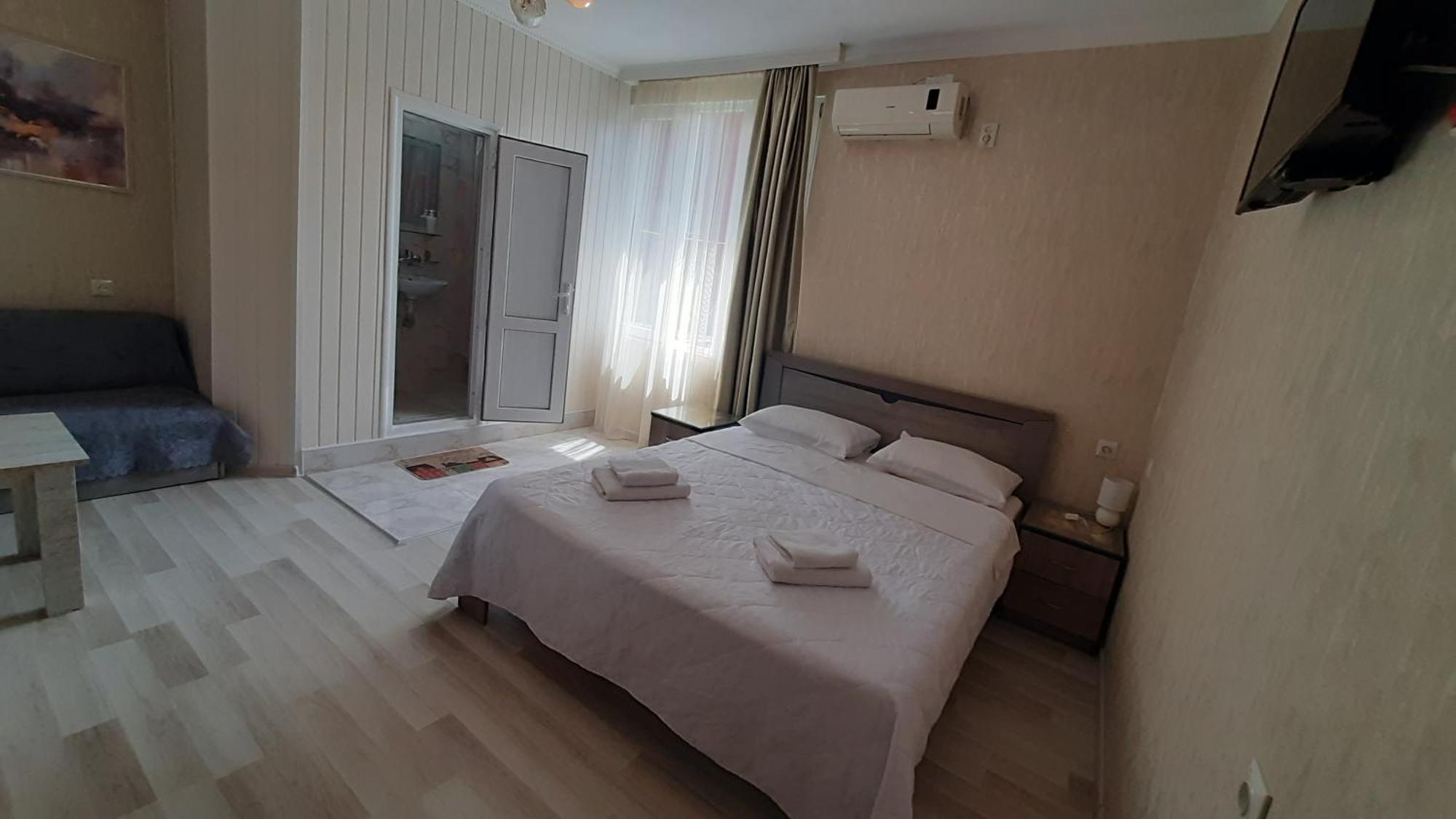 Guesthouse Next To Beach Batumi Exterior foto